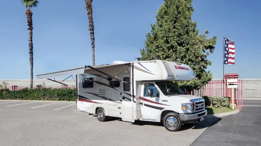 El Monte Class C Small [C]